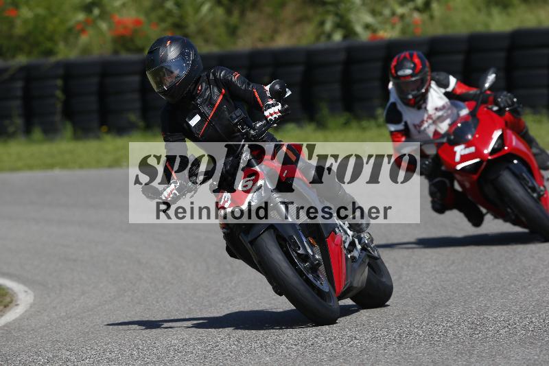 /Archiv-2024/29 12.06.2024 MOTO.CH Track Day ADR/Gruppe blau/36